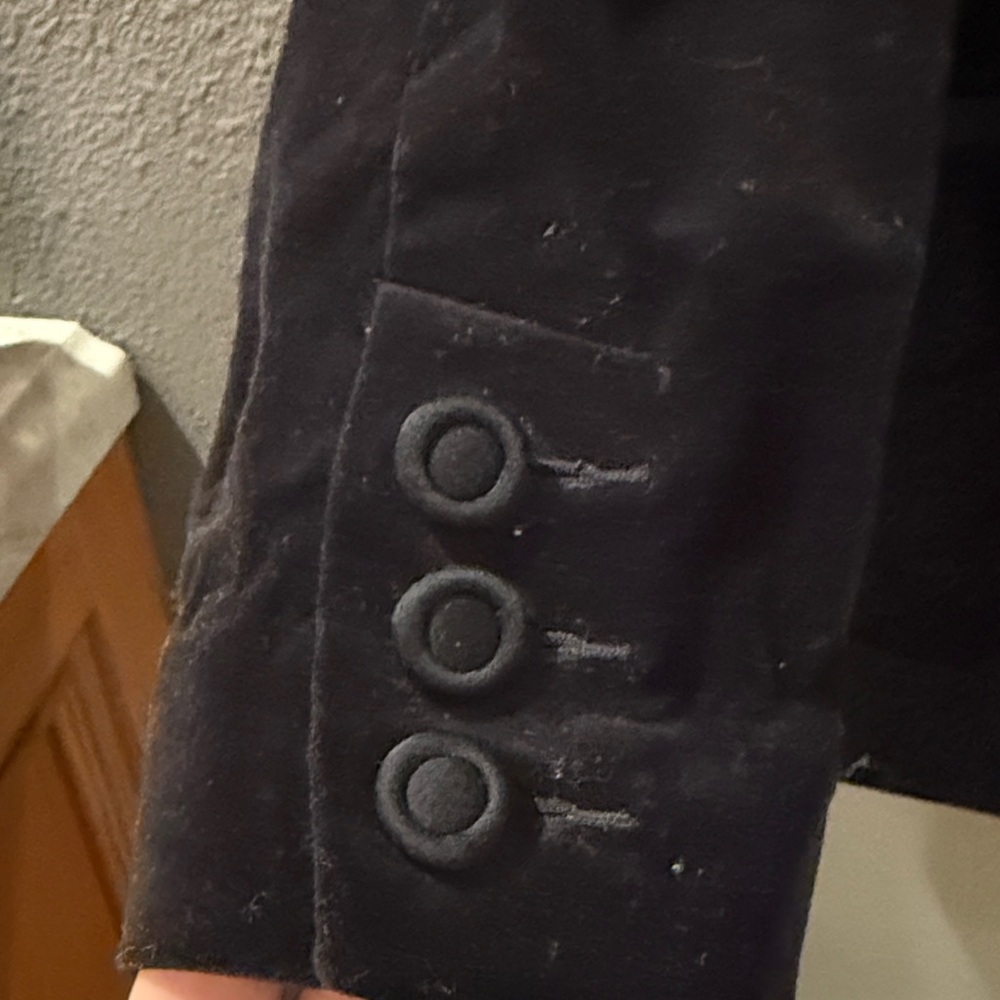 Cabi velvet Black Blazer - Picture 2 of 8